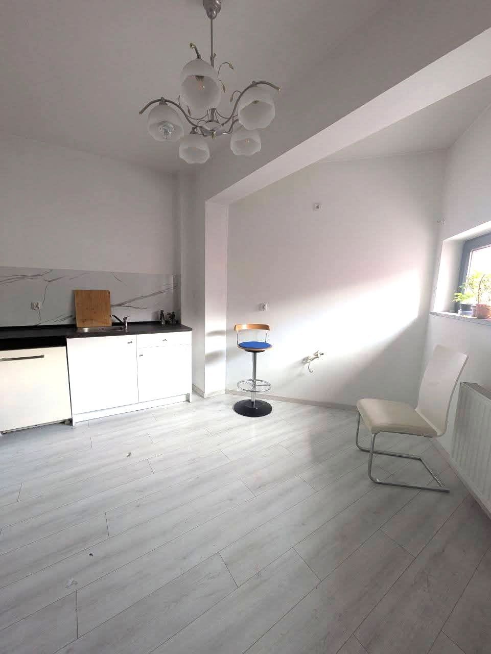 M2 w apartamentowcu z 2016 roku