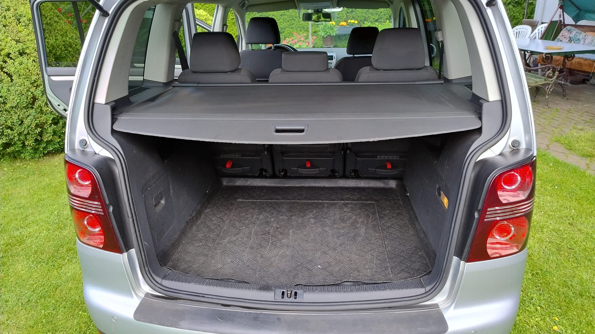 Volkswagen Touran - Automat - 2009 rok - 170 KM
