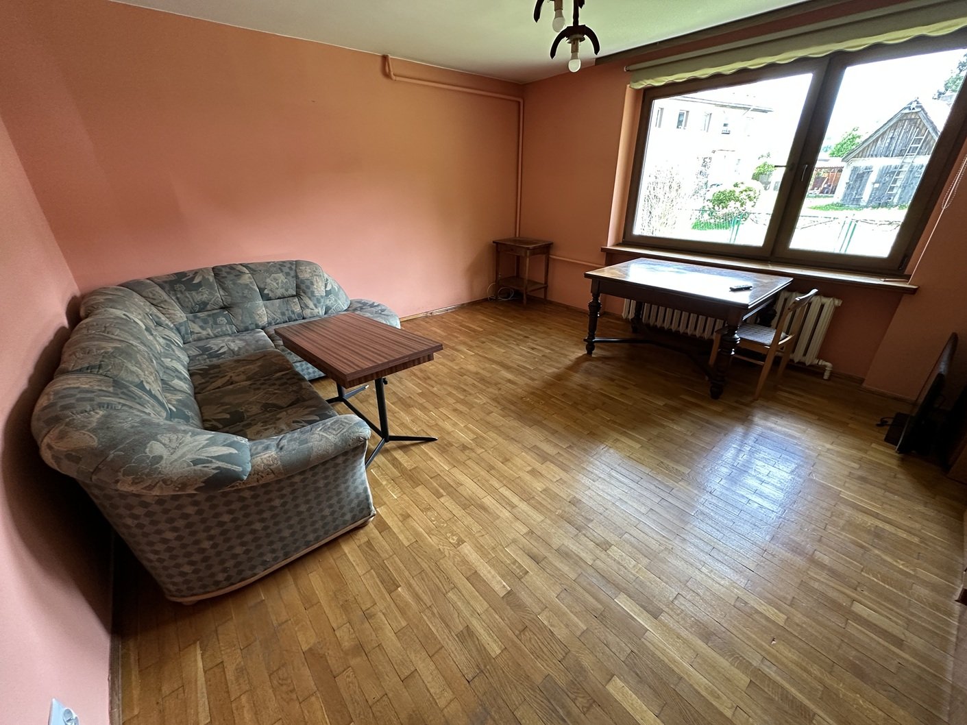 Interesujący dom w Sobieszowie pow. całkowita około 220m2-działka 457m2
