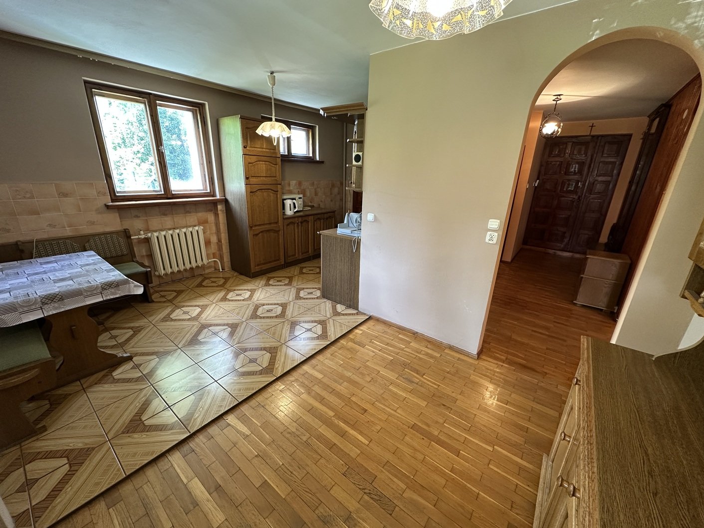 Interesujący dom w Sobieszowie pow. całkowita około 220m2-działka 457m2