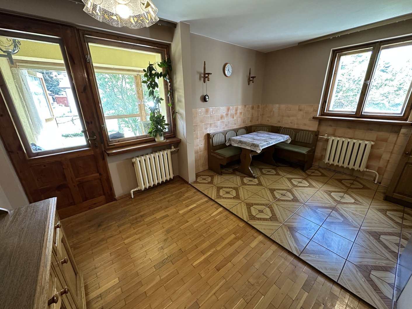 Interesujący dom w Sobieszowie pow. całkowita około 220m2-działka 457m2