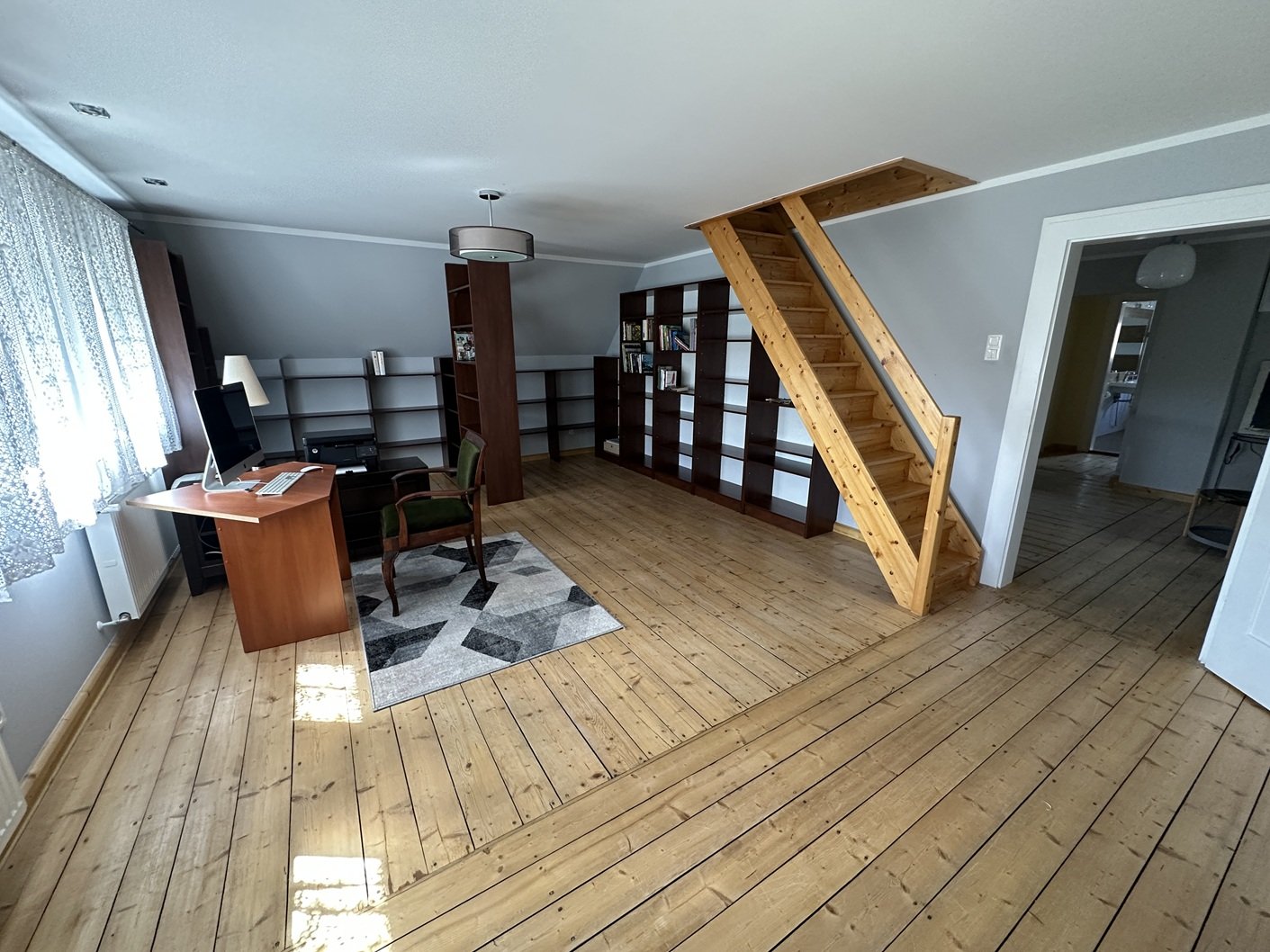 Dom w Cieplicach, przy ul. Tabaki, powierzchnia około 190m2-działka 1377m2