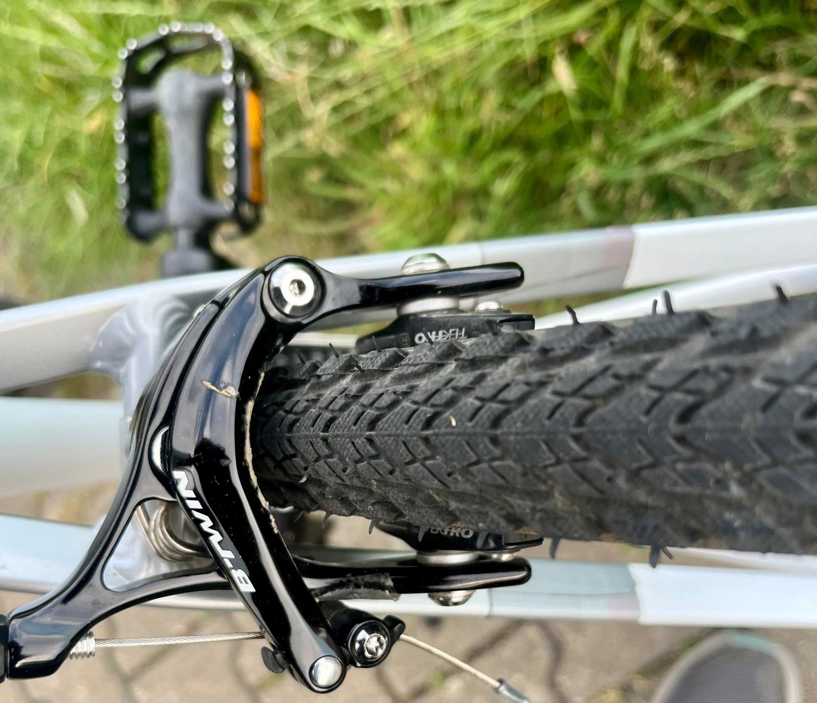 Triban Women Sora S – Shimano Sora 2x9 – korba 46/30 – kaseta 14-36