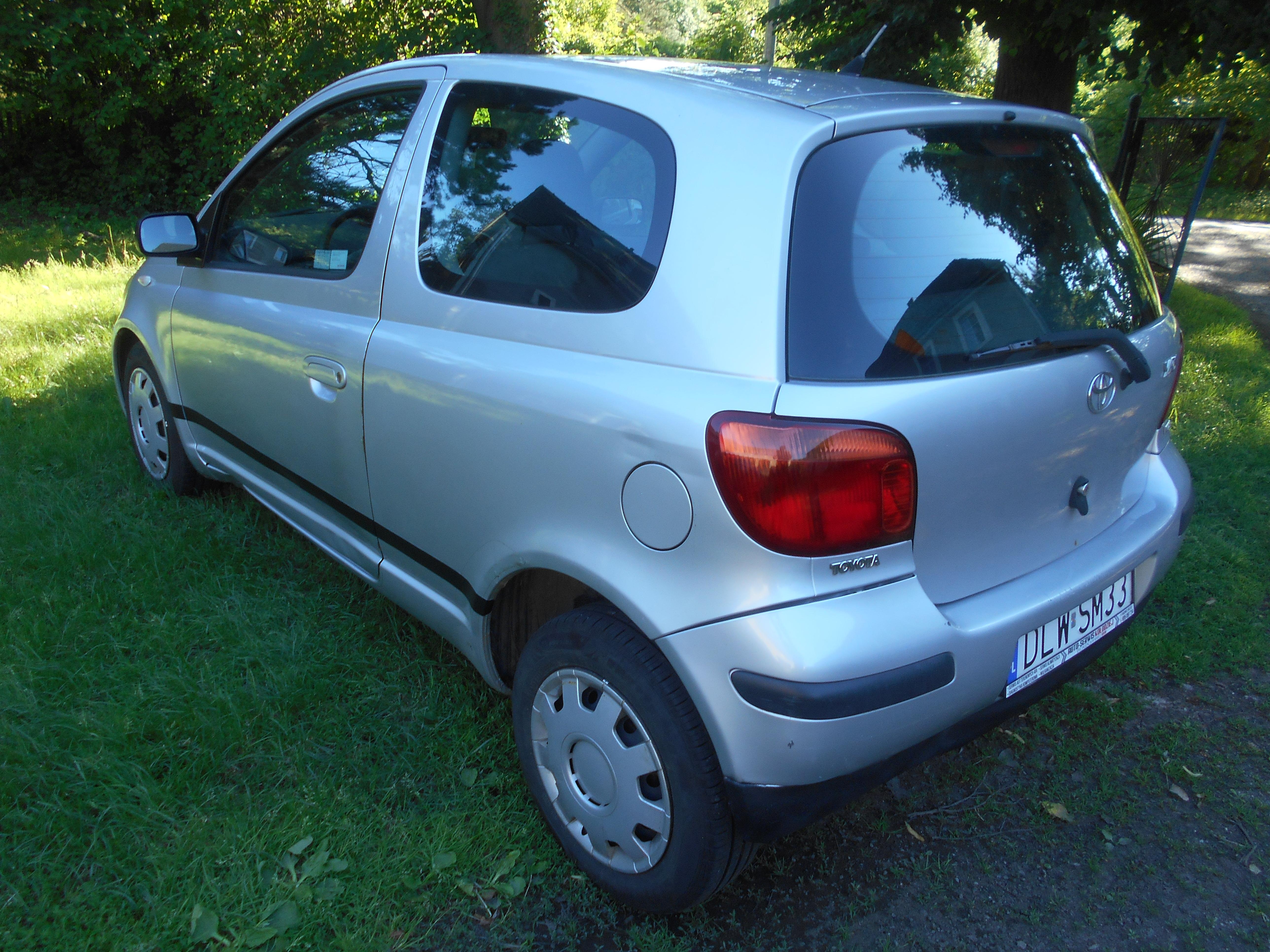 Toyota Yaris 1,3 benz z klimatyzacją 166 tyś km przebieg