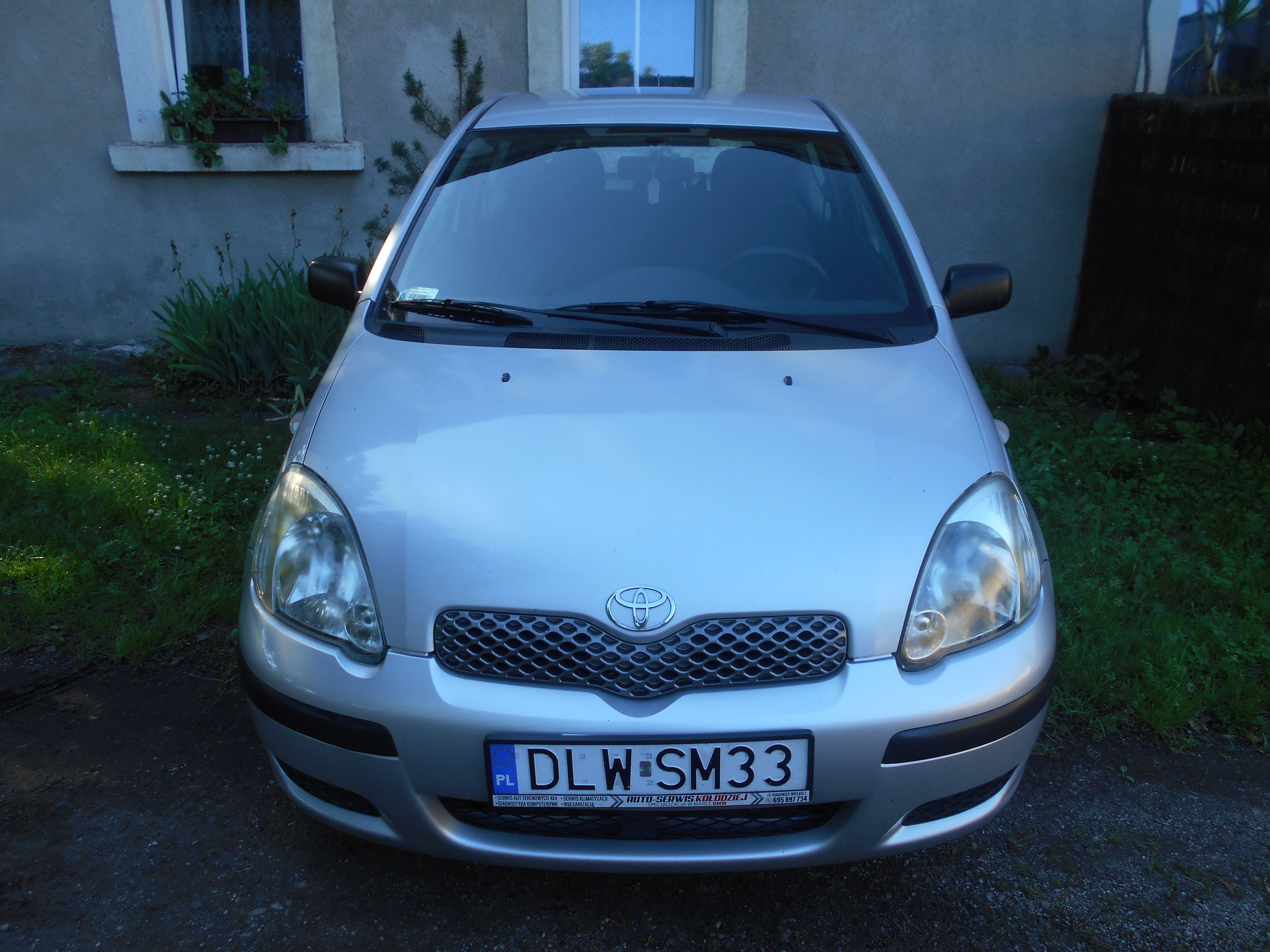Toyota Yaris 1,3 benz z klimatyzacją 166 tyś km przebieg