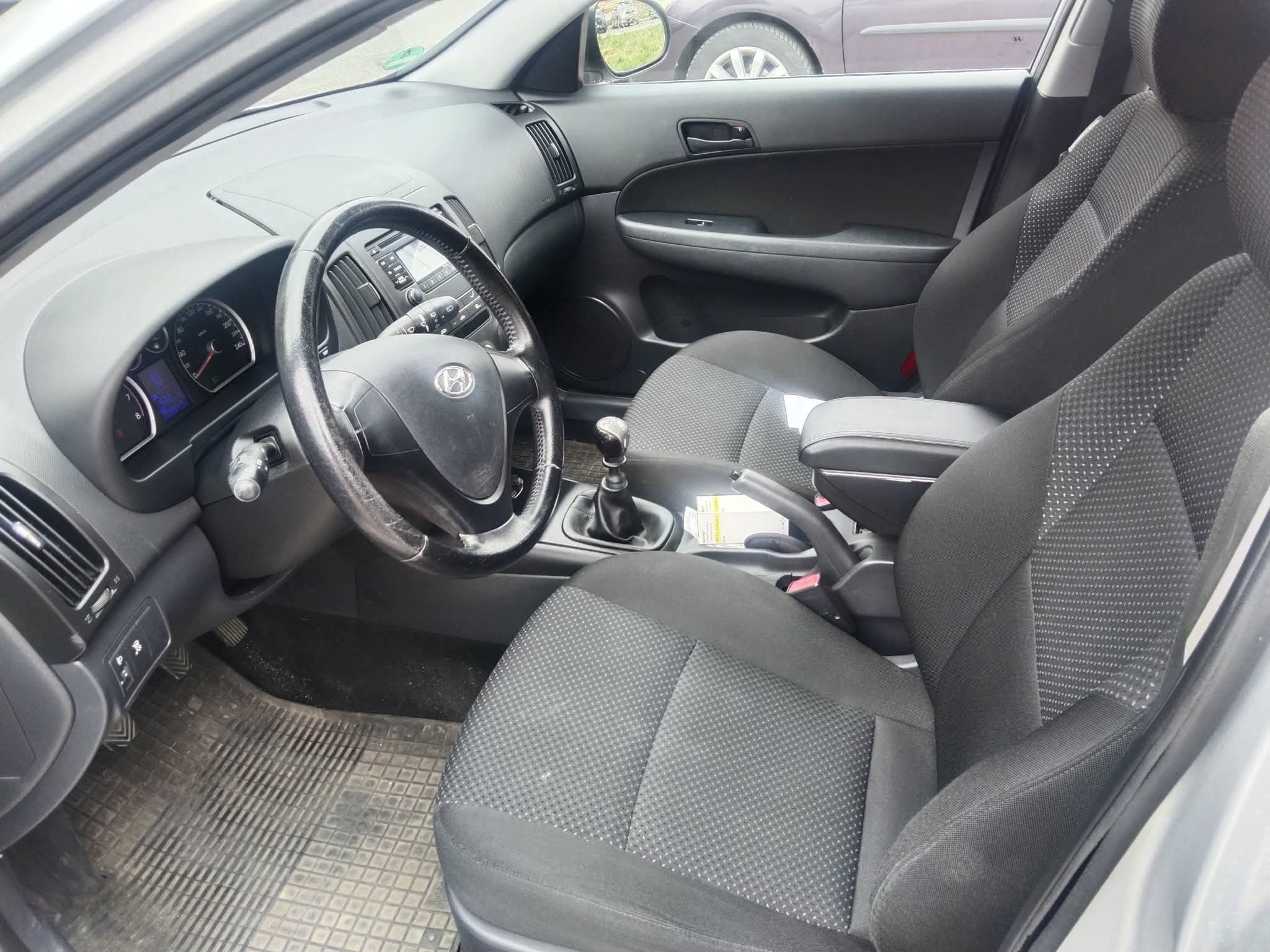 Hyundai i30. 2009r. 1,4 benzyna
