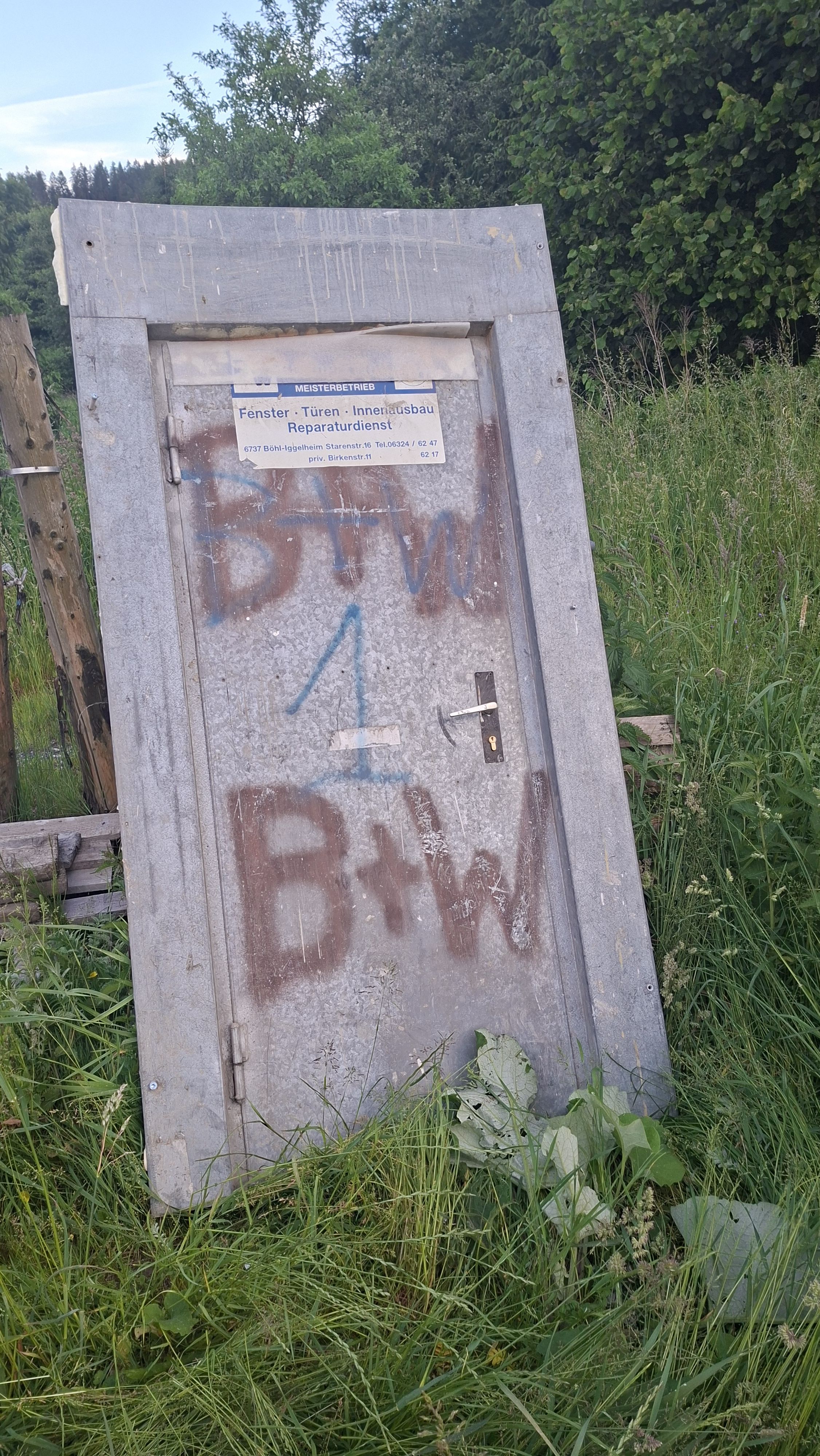 Drzwi na Budowe