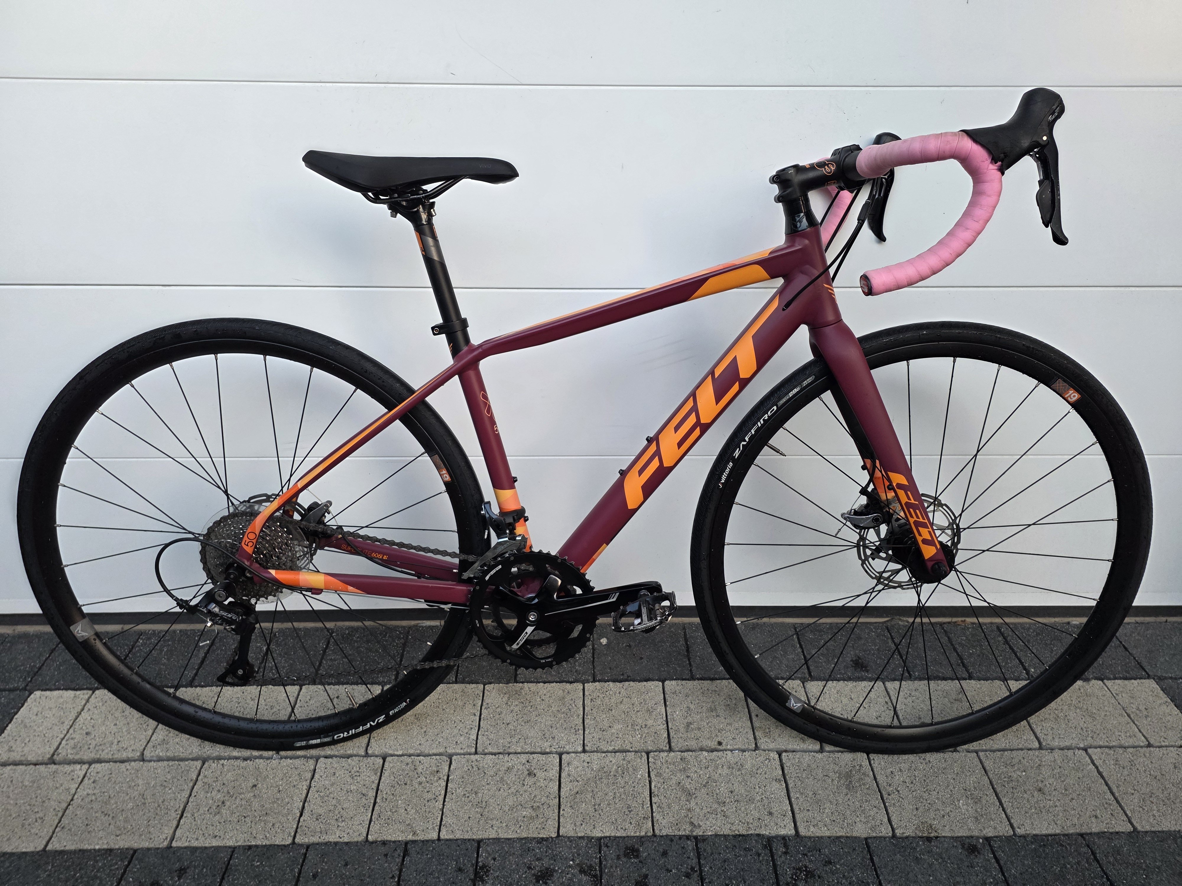 Rower gravel FELT 50 FIT WOMEN-SORA,tarczówki,2x9,rozmiar 47-zadbany