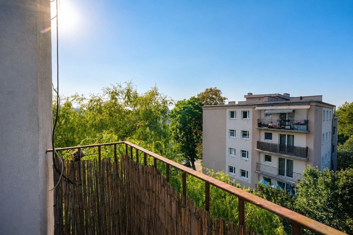 Okazja! Trzypokojowe mieszkanie z balkonem – blisko centrum – Wzgórze Grota – Jelenia Góra!