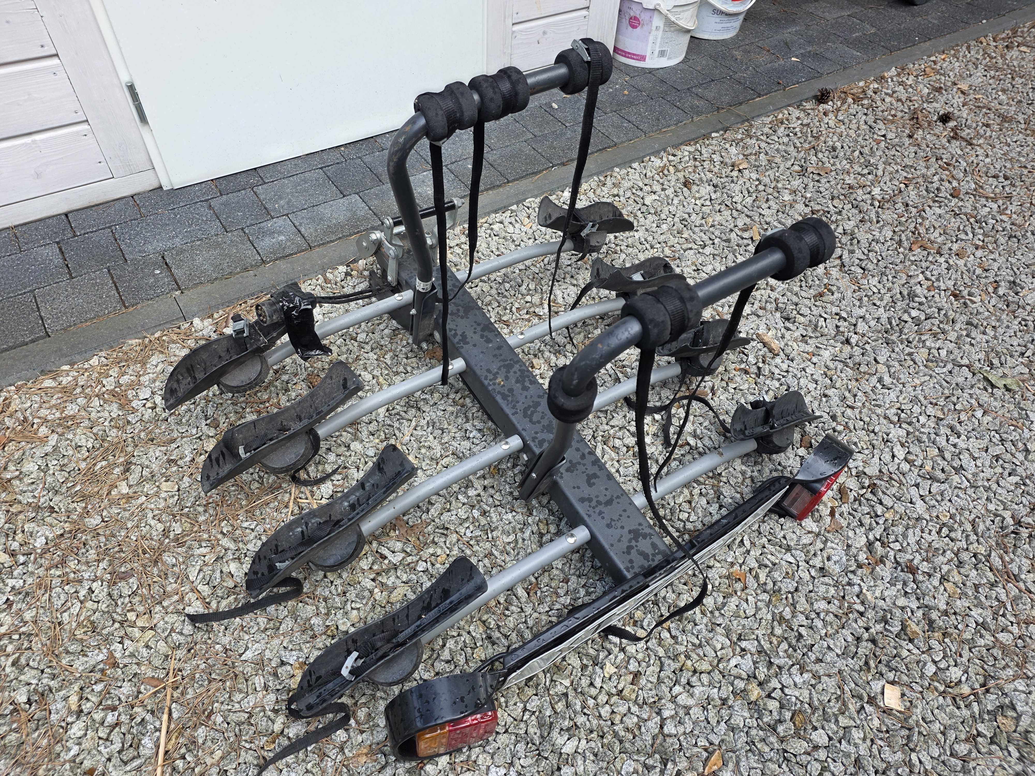 Bagażnik rowerowy ( uchylny ) na 4 rowery na hak-kompletny