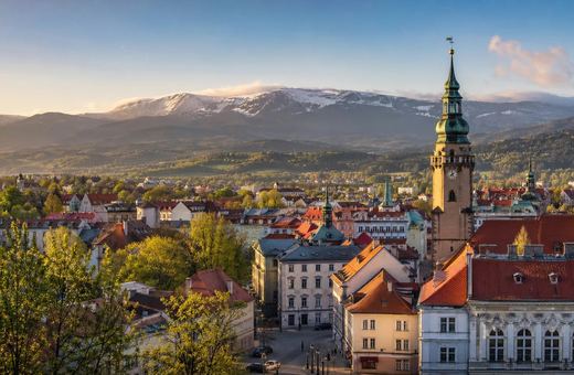 Jelenia Góra stawia na zieloną przestrzeń i jakość życia mieszkańców