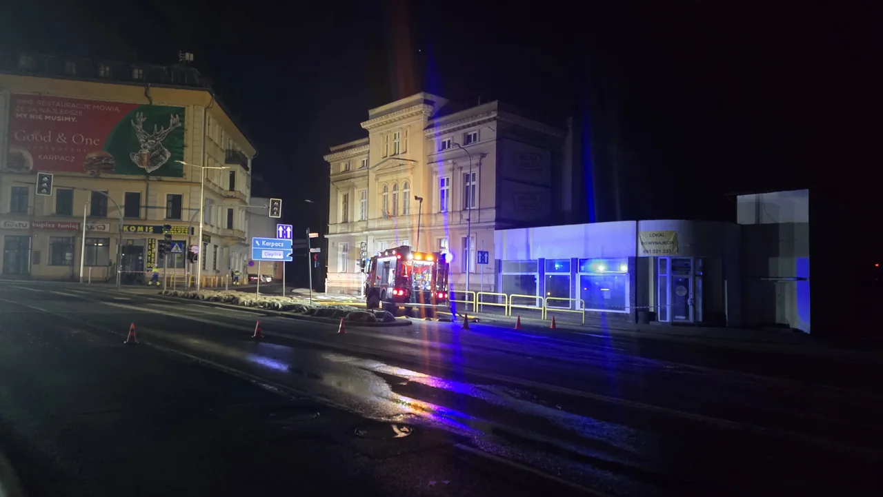 Rozszczelnienie sieci gazowej. Ewakuacja mieszkańców!