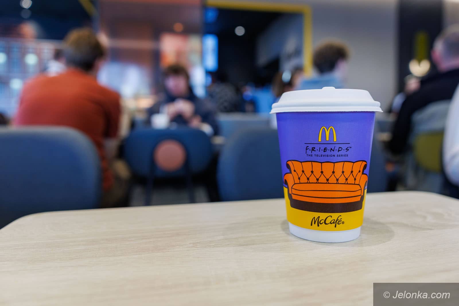 Kultowi „Przyjaciele” w McDonald’s w Jeleniej Górze! Tylko do niedzieli
