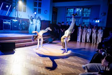 Magia „Żeromwood”: 17. Koncert Charytatywny w I LO w Jeleniej Górze