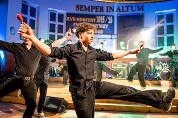 Magia „Żeromwood”: 17. Koncert Charytatywny w I LO w Jeleniej Górze