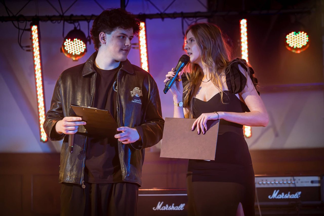 Magia „Żeromwood”: 17. Koncert Charytatywny w I LO w Jeleniej Górze