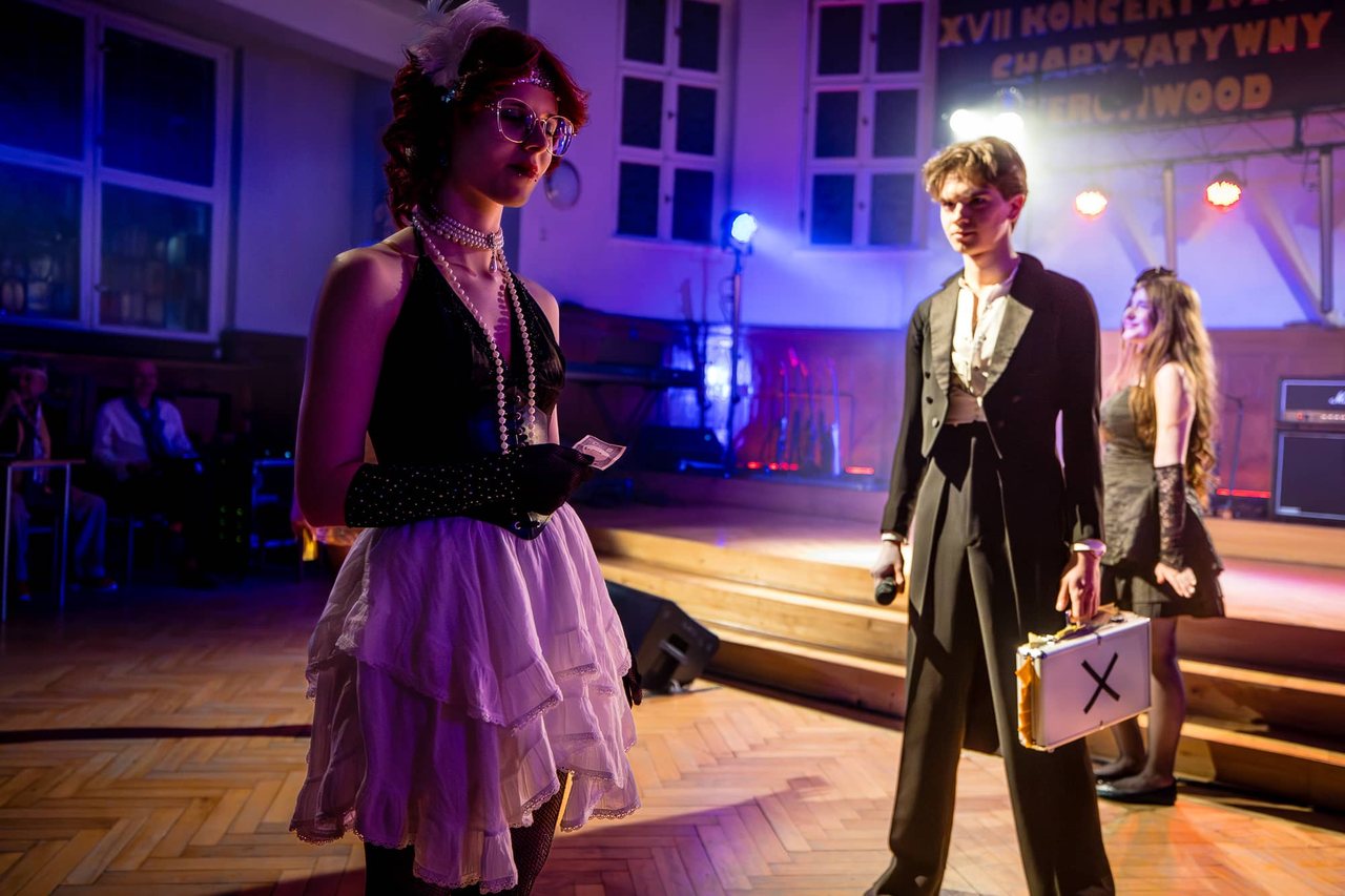 Magia „Żeromwood”: 17. Koncert Charytatywny w I LO w Jeleniej Górze