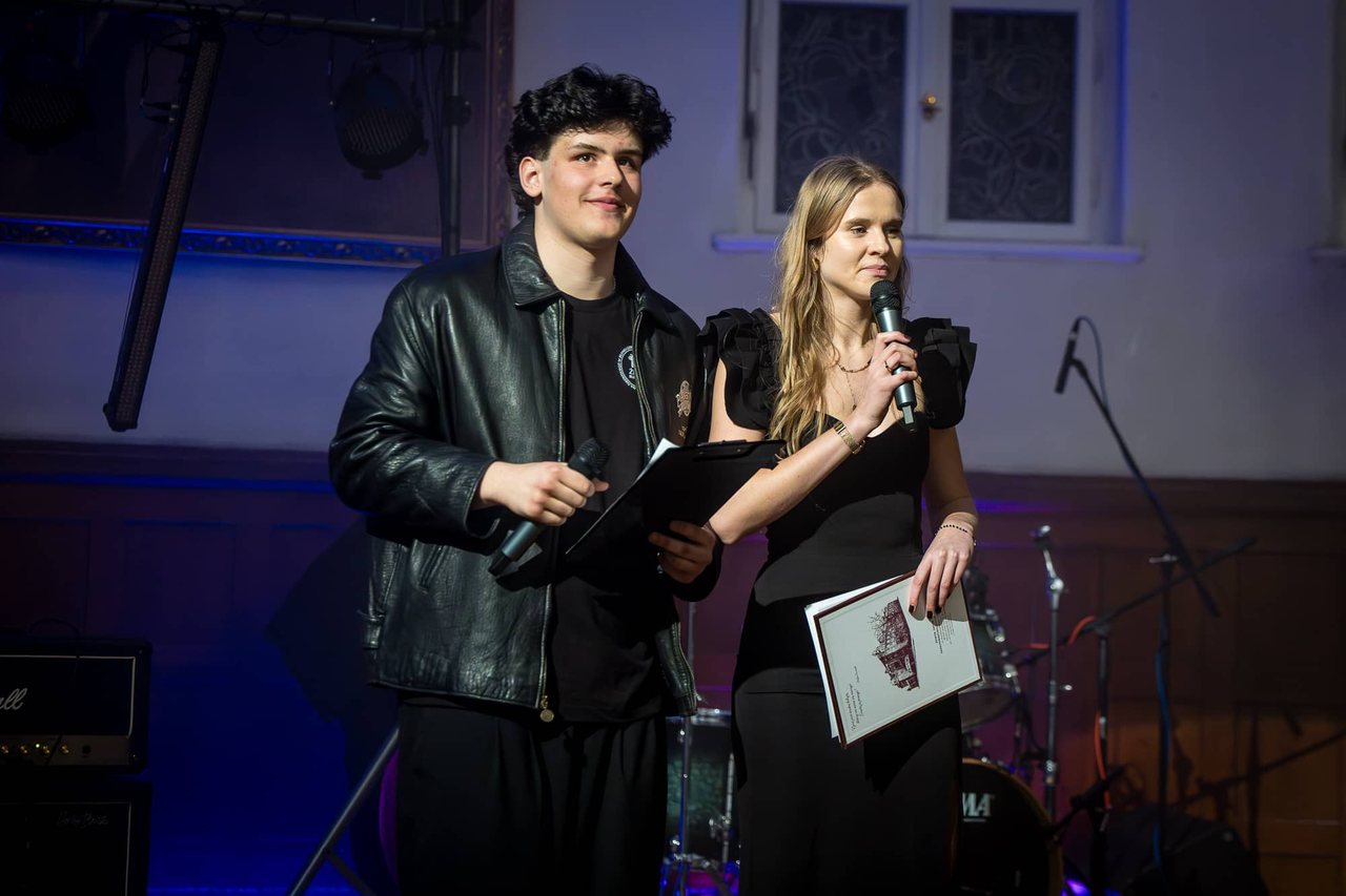 Magia „Żeromwood”: 17. Koncert Charytatywny w I LO w Jeleniej Górze