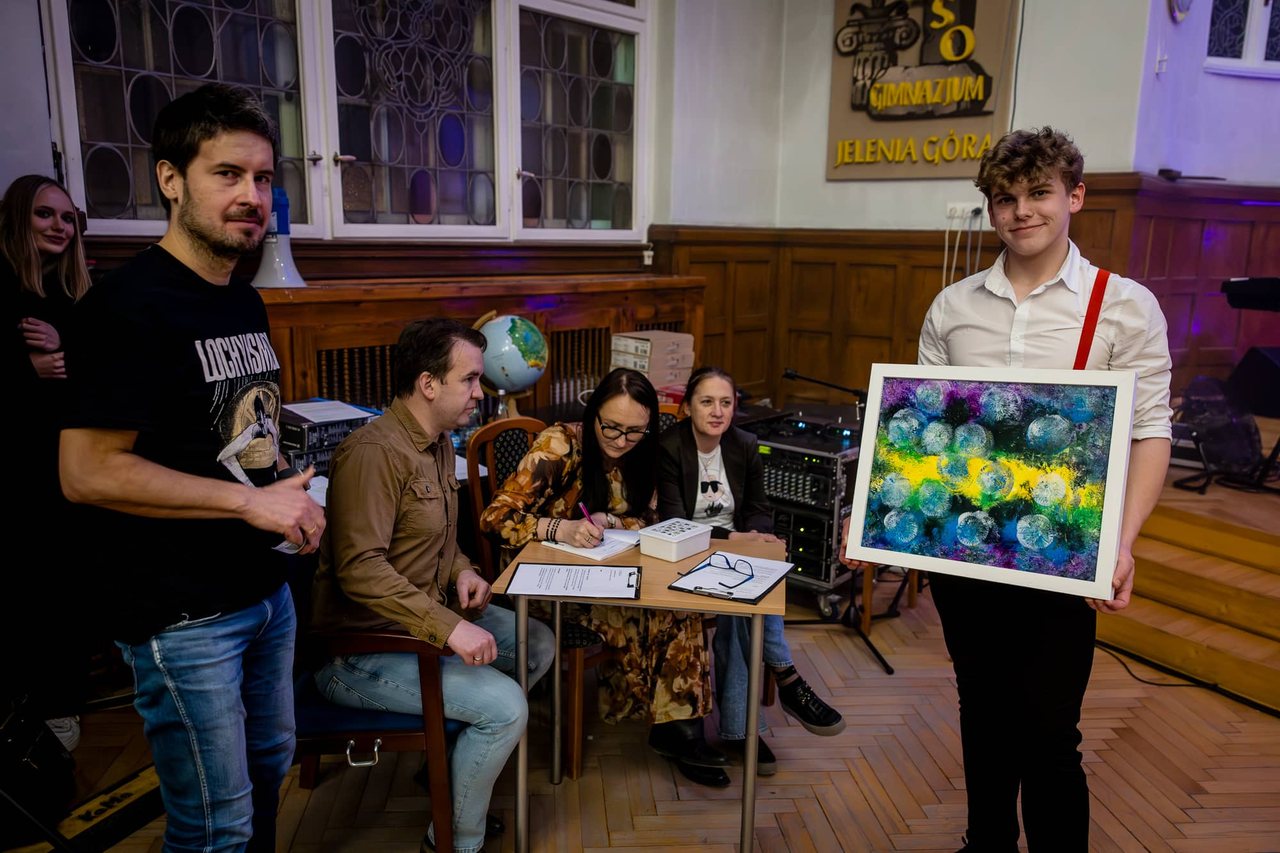 Magia „Żeromwood”: 17. Koncert Charytatywny w I LO w Jeleniej Górze