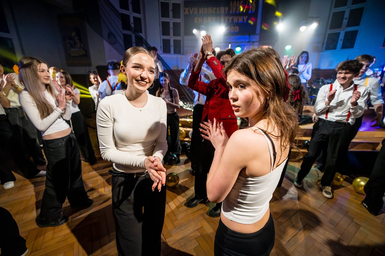 Magia „Żeromwood”: 17. Koncert Charytatywny w I LO w Jeleniej Górze