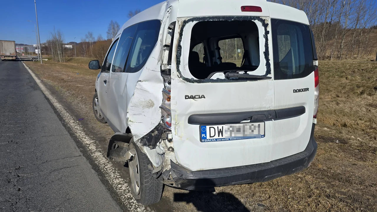 Lawetą w Dacię