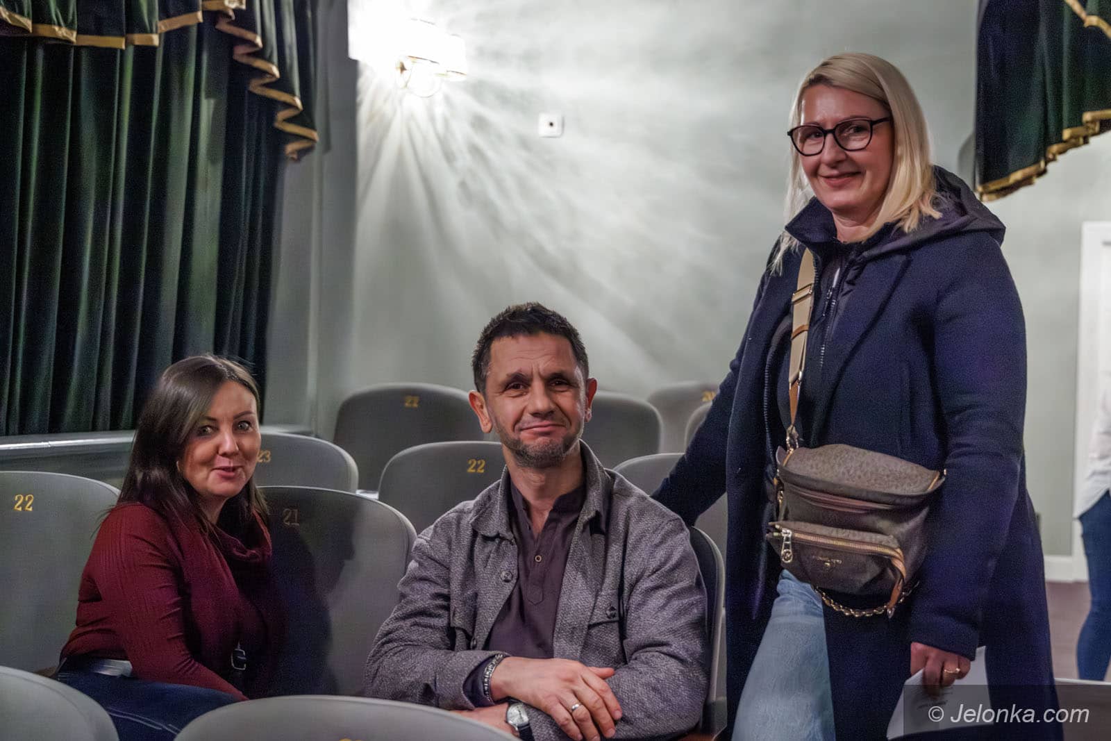 Panie Tomku, proszę przekazać mamie i tacie, aby pozwolili mi dokończyć zdanie