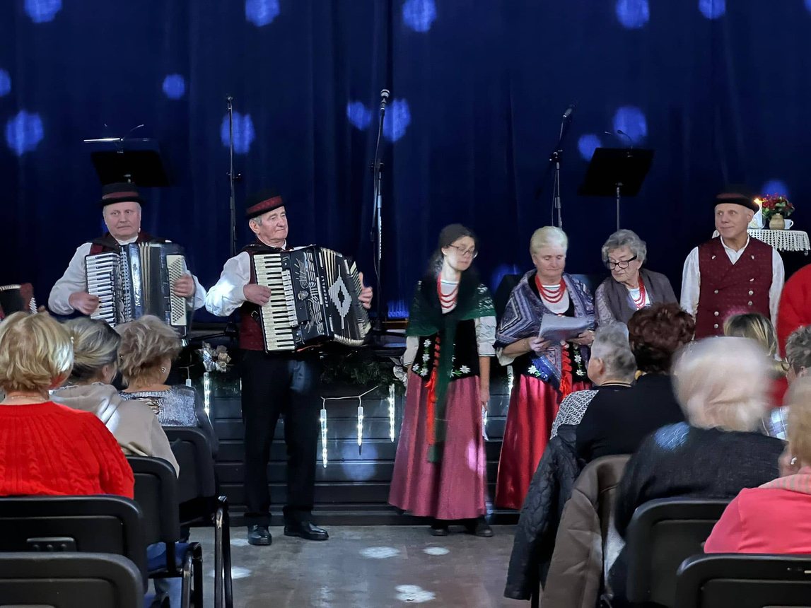 Noworoczne kolędowanie w Mysłakowicach