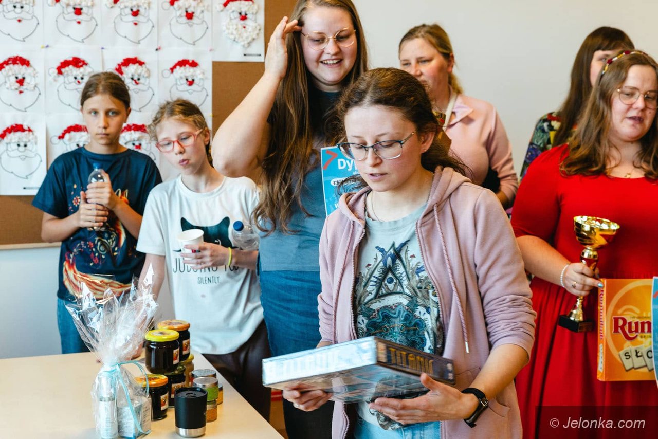 Zacięta walka, pierwsze mistrzostwa przeszły do historii
