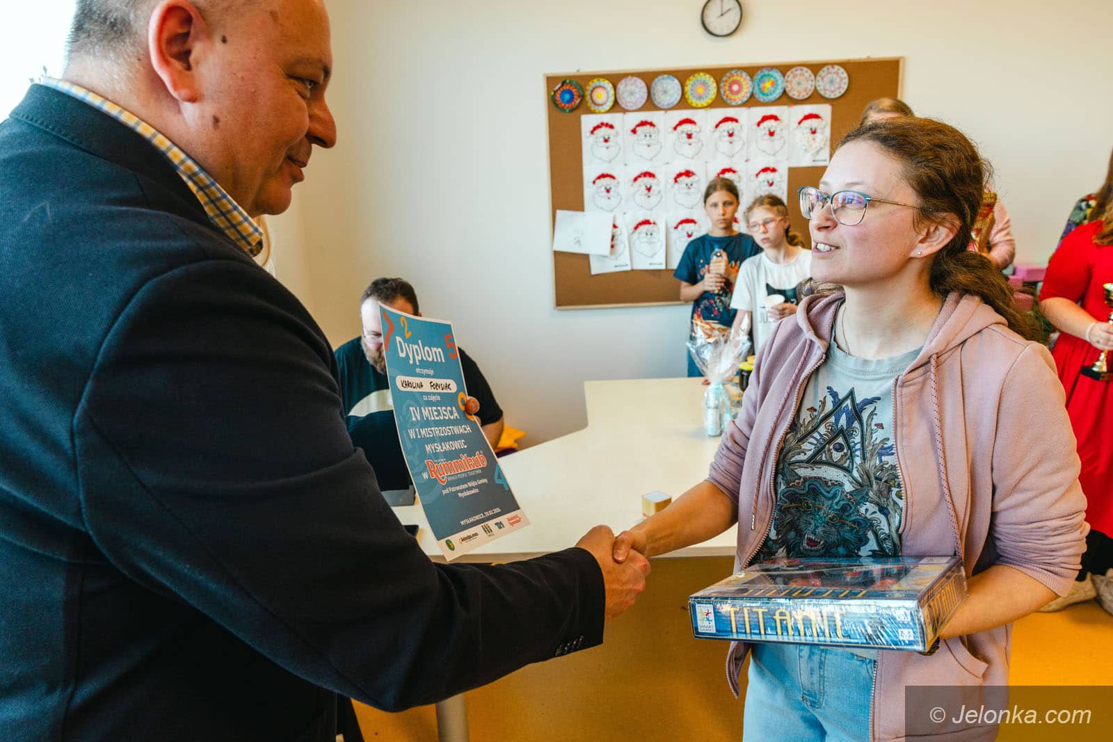 Zacięta walka, pierwsze mistrzostwa przeszły do historii