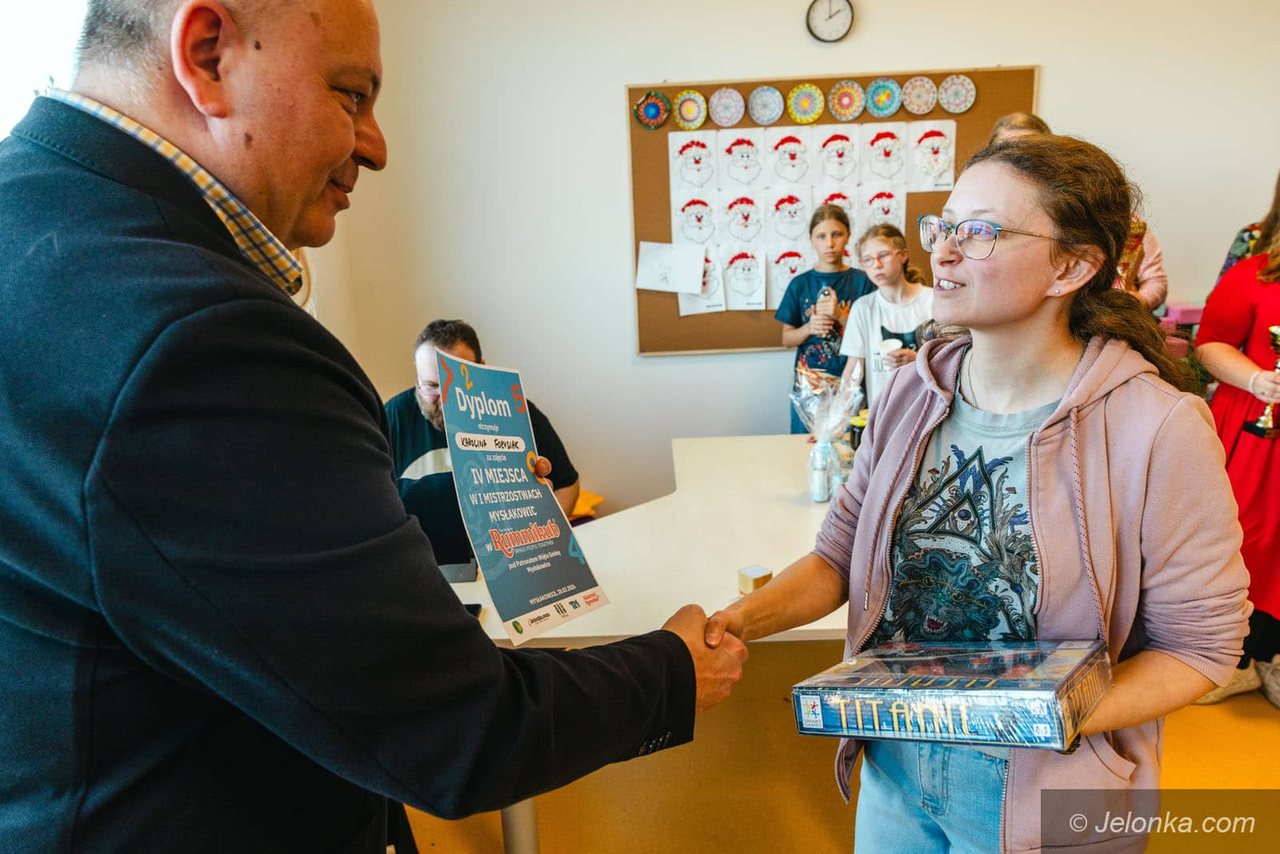 Zacięta walka, pierwsze mistrzostwa przeszły do historii