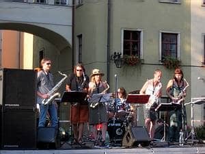"Ratuszowe Lato" - występ Erna Band oraz Grupy Swingujacej