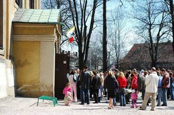 Jeleniogórzanie składają hołd Ojcu Świętemu