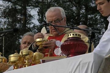 Msza Św. pod Krzyżem Jubileuszowym