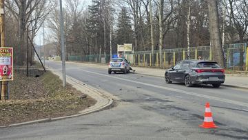 Kolizja radiowozu z Mercedesem