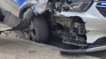 Kolizja radiowozu z Mercedesem