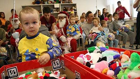 Mikołaj u chorych dzieci