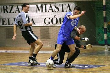 Emocje w 10. kolejce ligi futsalu