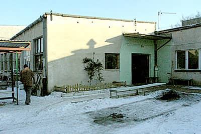 Bezdomni rzadko wychodzą na mróz ze schroniska.