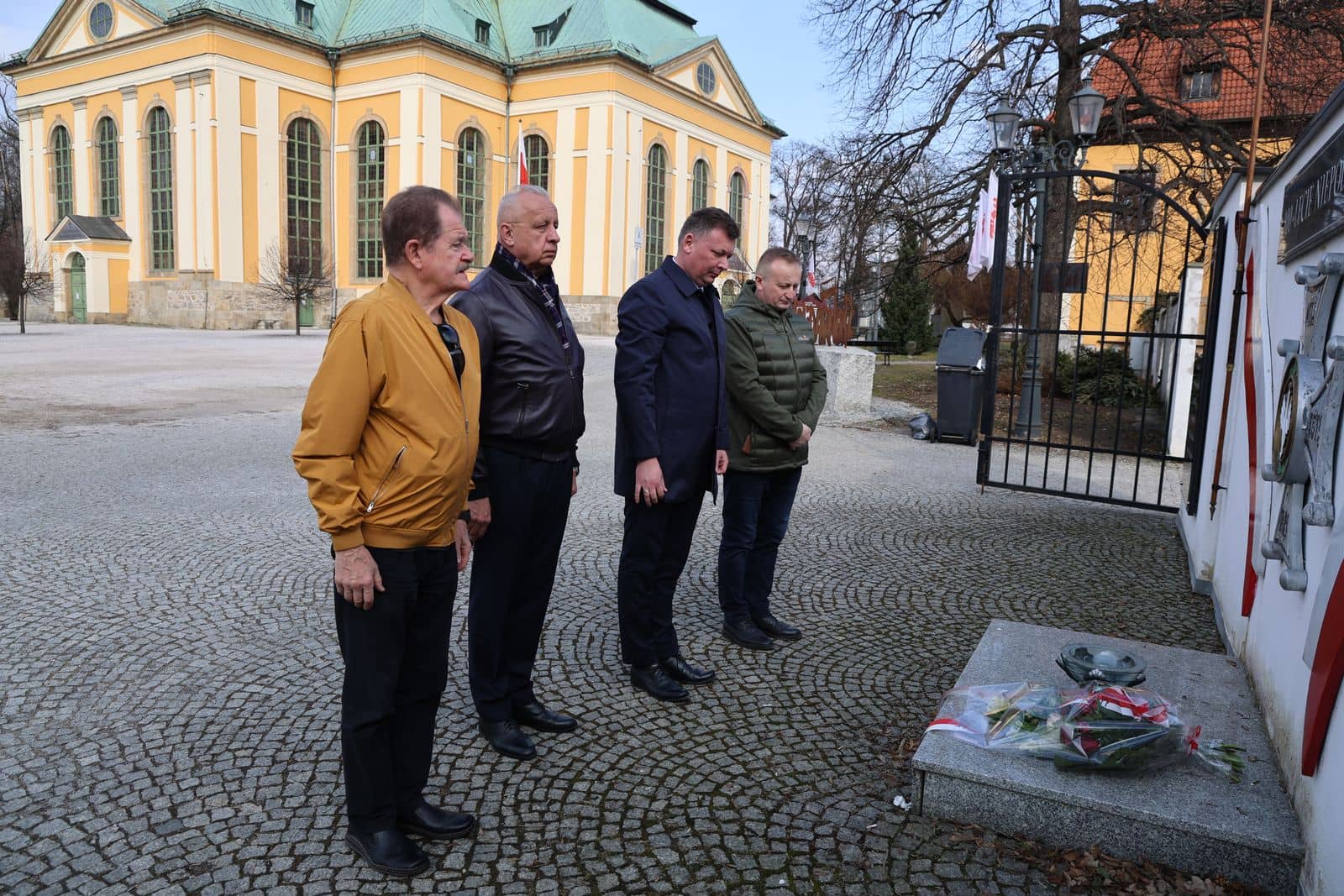 O historii i pamięci – wizyta ministra w Jeleniej Górze