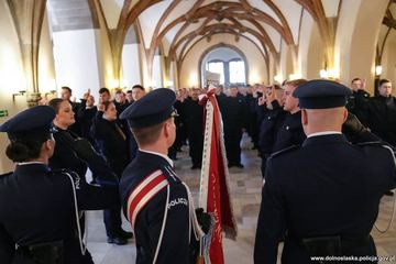 Pięcioro nowych policjantów w Jeleniej Górze