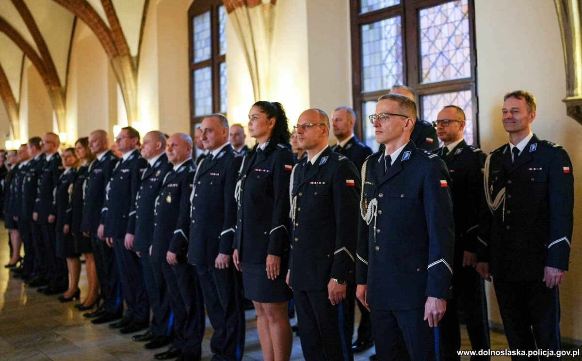 Pięcioro nowych policjantów w Jeleniej Górze