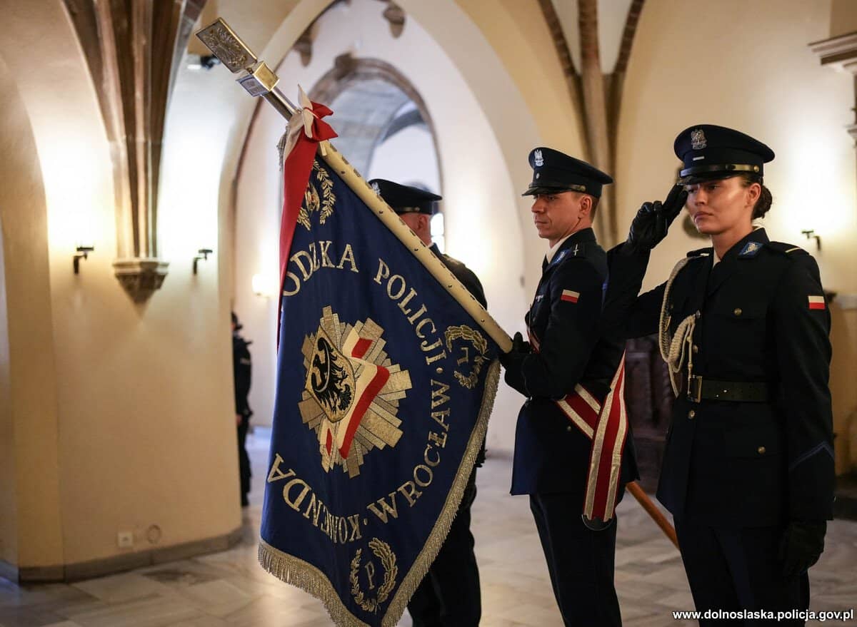 Pięcioro nowych policjantów w Jeleniej Górze