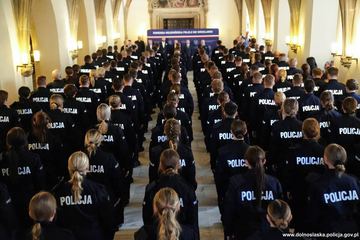 Pięcioro nowych policjantów w Jeleniej Górze