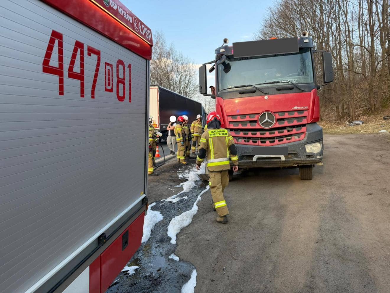 Pożar ciężarówki na drodze do Jeleniej Góry
