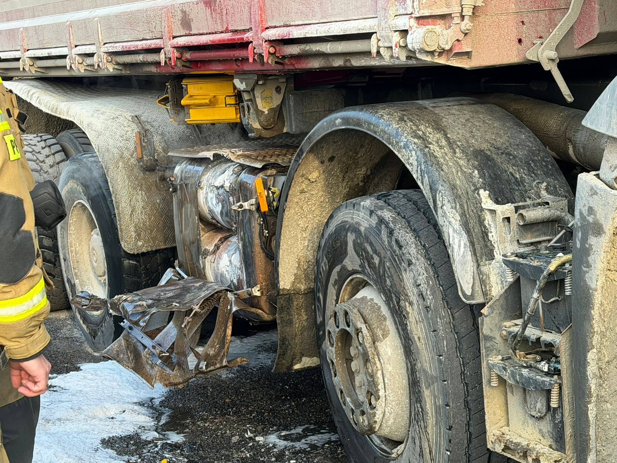 Pożar ciężarówki na drodze do Jeleniej Góry