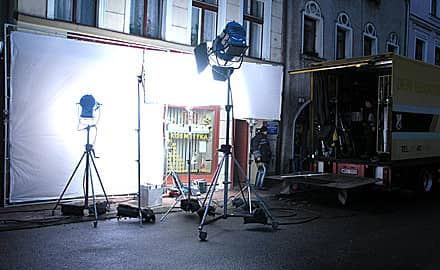 W środę wieczorem kręcono, miedzy innymi, sceny u fryzjera przy ulicy Grodzkiej.