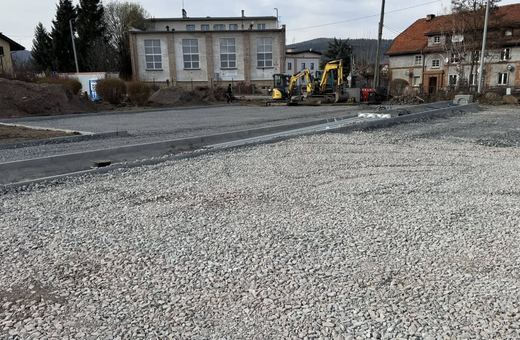 W Piechowicach powstaje nowe boisko