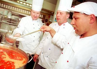 Czy jedynie w dużych i znanych restauracjach można zjeść bezpiecznie?