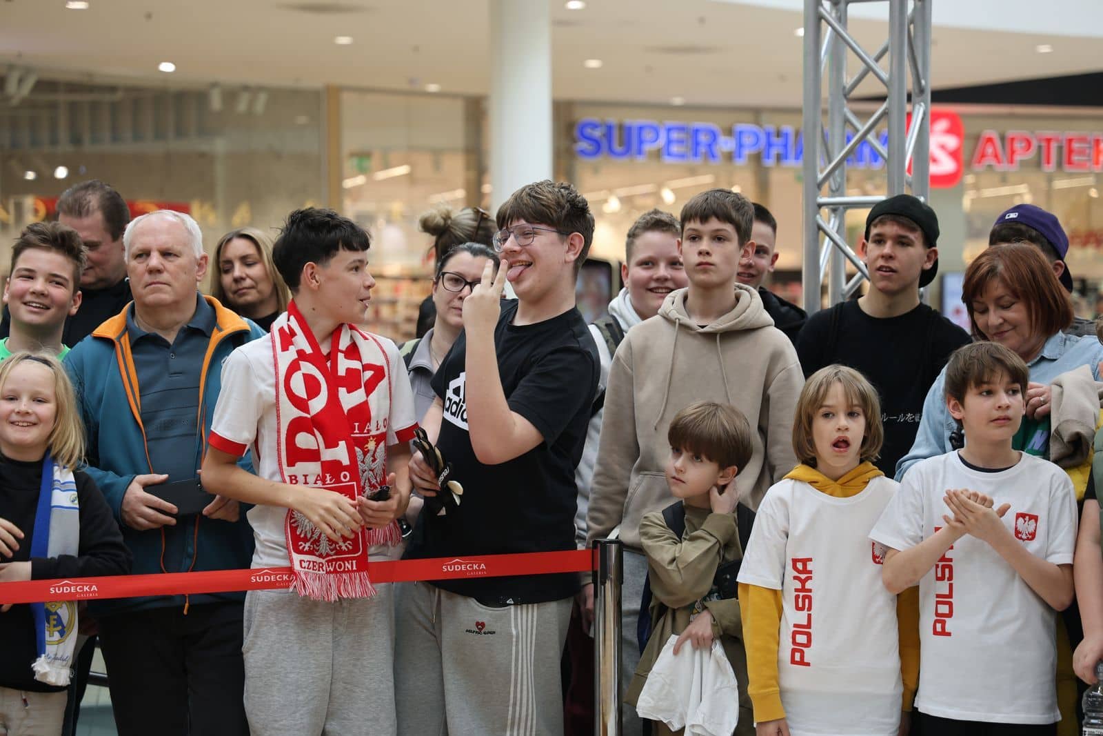 Tłumy na spotkaniu z legendarnym bramkarzem