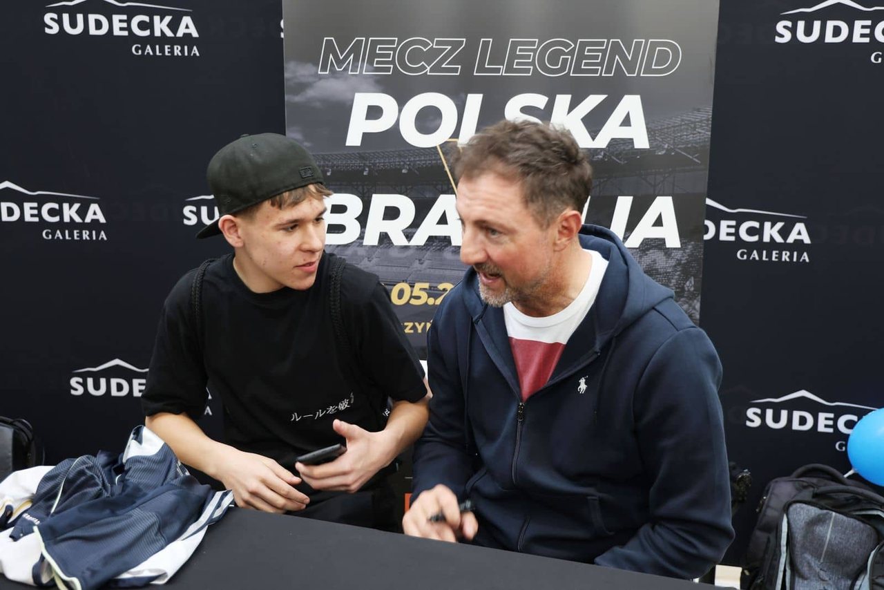 Tłumy na spotkaniu z legendarnym bramkarzem
